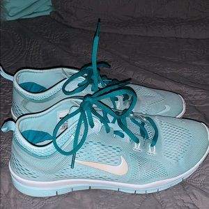 nike running shoes